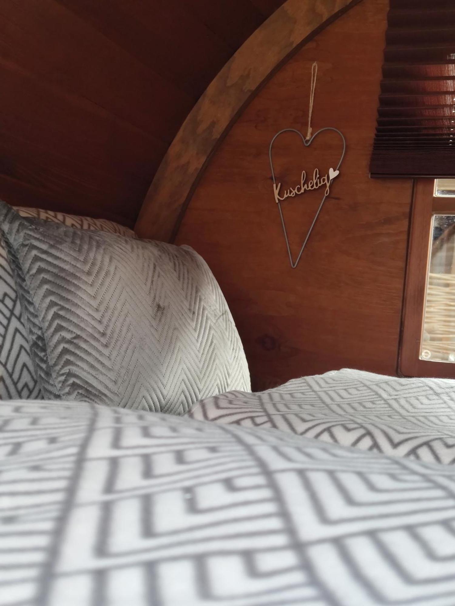 Fuer Alleinreisende-1 Person- Single Room- Rustikales Freistehendes Mini Holzfass Zum Schlafen, Mit Angrenzendem Badezimmer! Leverkusen Zewnętrze zdjęcie