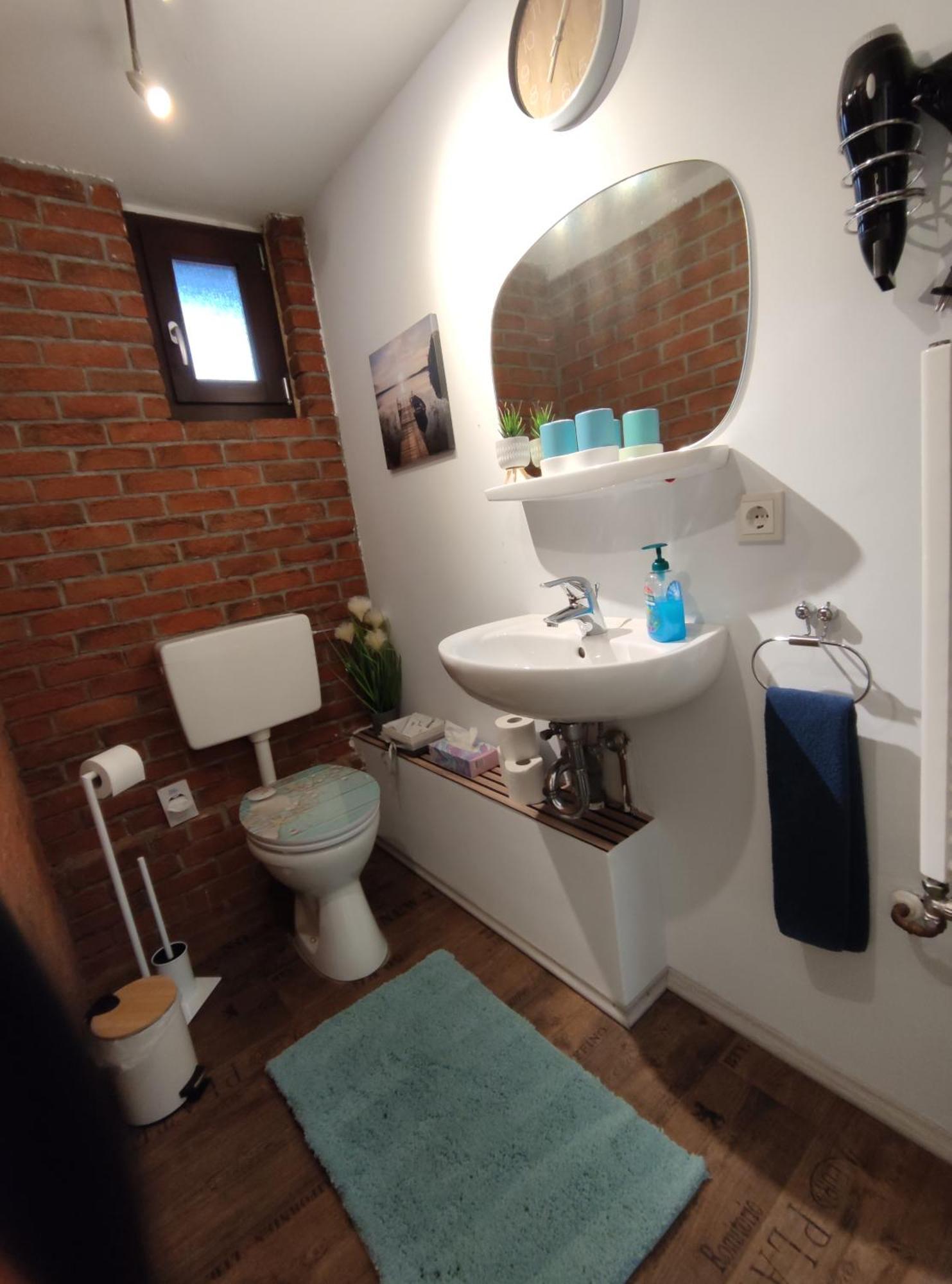 Fuer Alleinreisende-1 Person- Single Room- Rustikales Freistehendes Mini Holzfass Zum Schlafen, Mit Angrenzendem Badezimmer! Leverkusen Zewnętrze zdjęcie